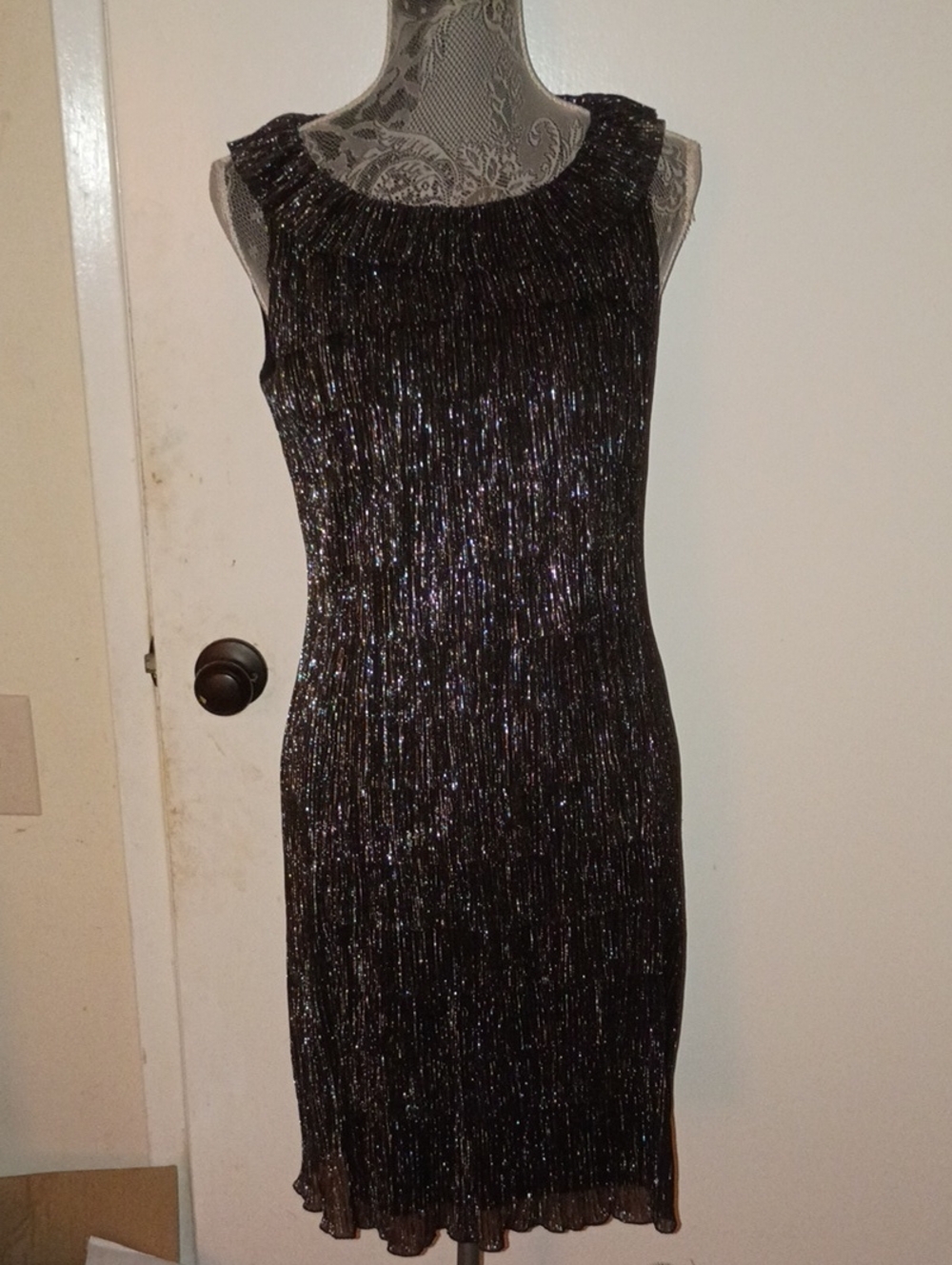Connected Apparel Ruffle Front Black Silver Metallic Party Cocktail Dress 10